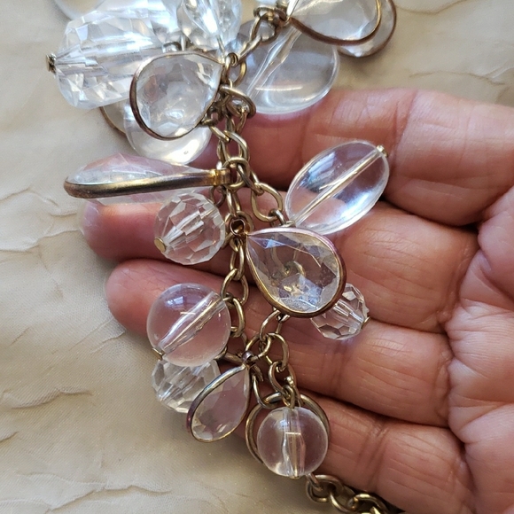 Vintage Beautiful Elegant Crystal Statement Necklace. - Picture 4 of 9